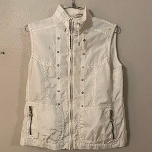 Cute vintage puffer vest
